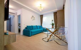 Blue Luxury Apartment Lake On